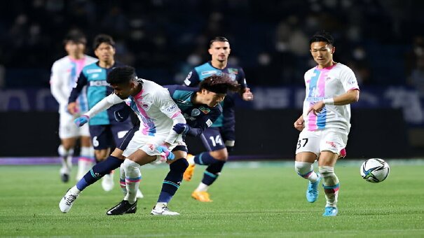 Nhận định Avispa Fukuoka vs Sagan Tosu 13h30 ngày 16/6 (VĐQG Nhật Bản 2024). Hãy đến 789BET cá cược bóng đá để biết thêm thông tin.